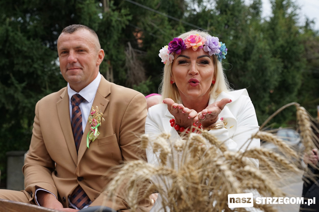 Rolnicy, sadownicy i ogrodnicy z gminy Strzegom  podziękowali za udane plony w Olszanach [FOTO] 